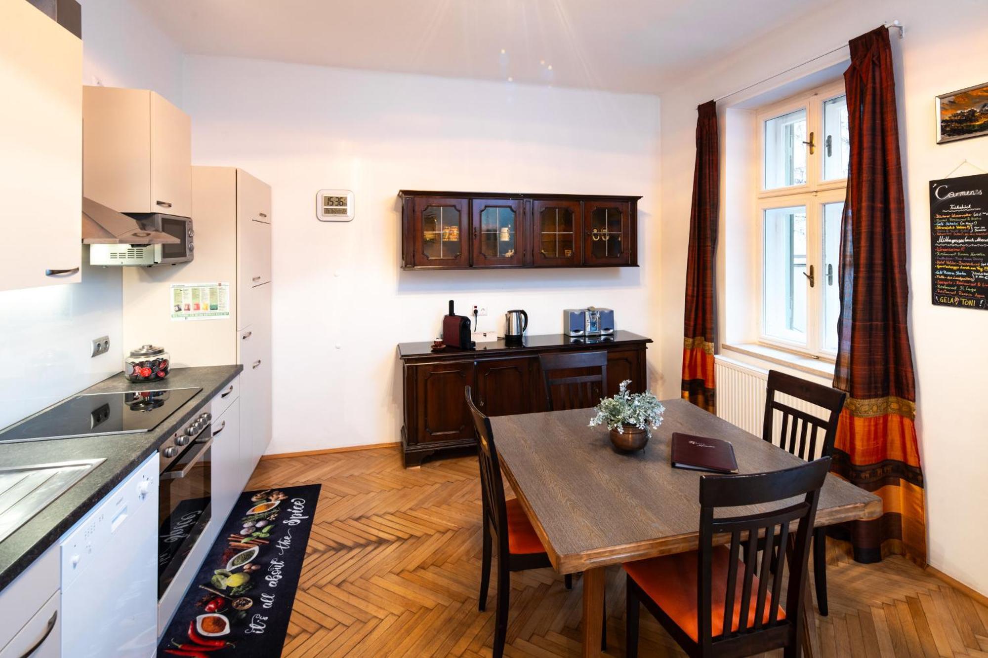 Haus Der Geschenke - Carinthia Apartment เวลเดน อัม เวิร์ทเทอร์ซี ภายนอก รูปภาพ