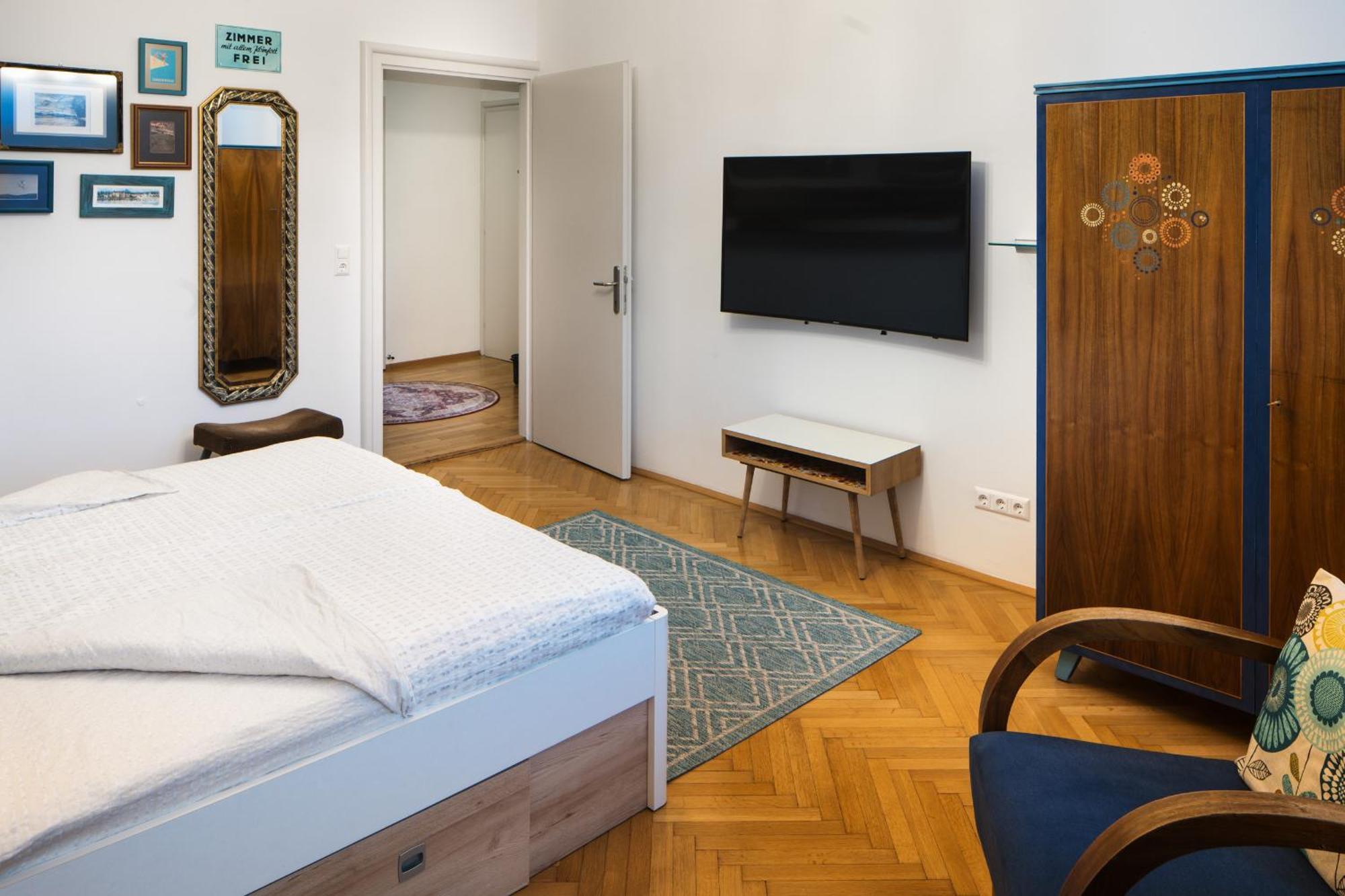 Haus Der Geschenke - Carinthia Apartment เวลเดน อัม เวิร์ทเทอร์ซี ภายนอก รูปภาพ